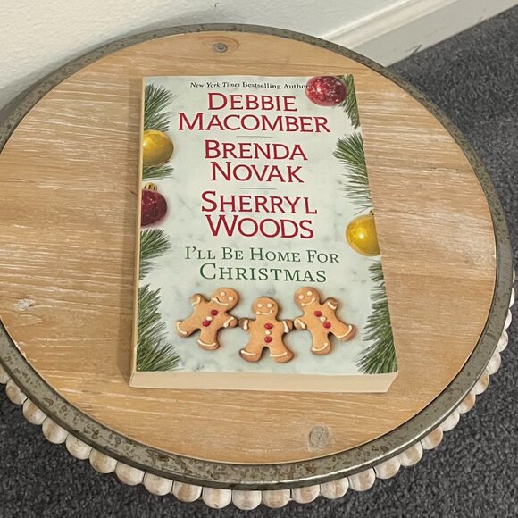 Debbie Macomber, Brenda Novak, Sherryl Woods | I'll Be Home for Christmas Book - Picture 3 of 3